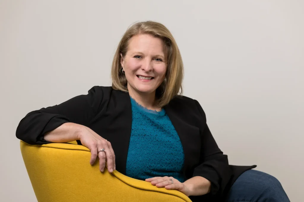 Jennifer Gauger 100522 06 hires